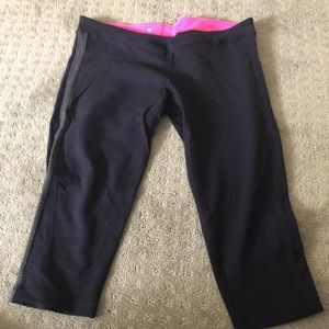 Lululemon baby cropped pants